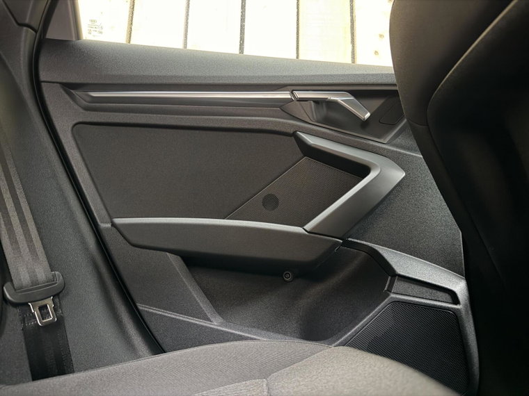 Vehicle Image 47