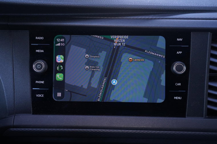 Vehicle Image 33