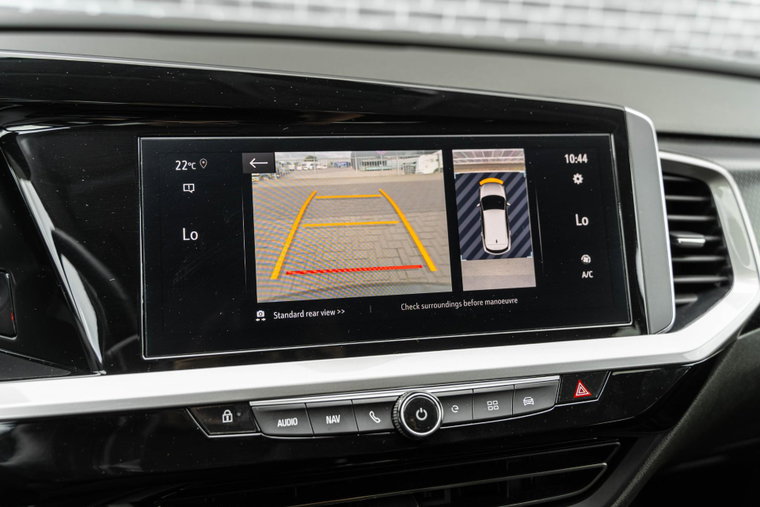 Vehicle Image 10