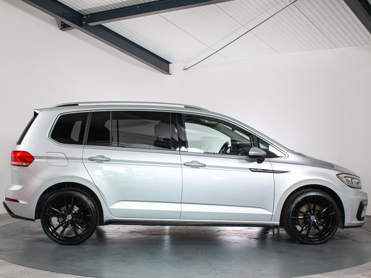 Vehicle Image 44