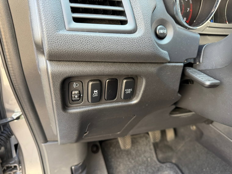 Vehicle Image 23