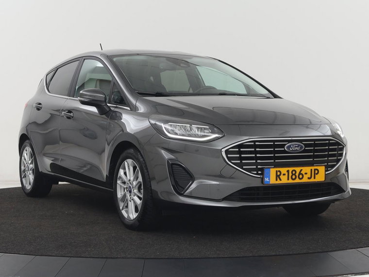 Vehicle Image 38