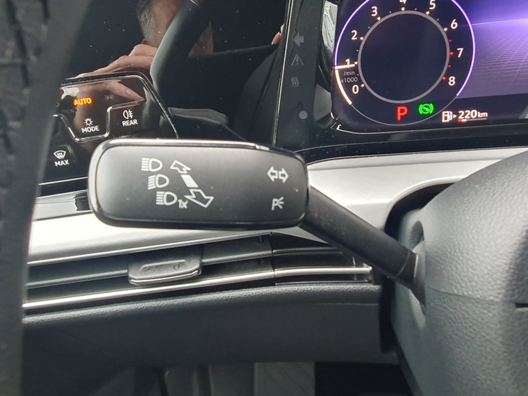 Vehicle Image 39