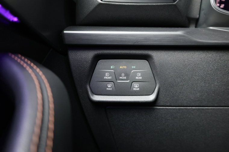 Vehicle Image 27