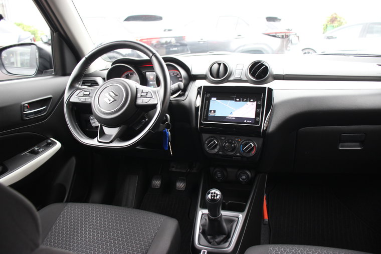 Vehicle Image 7