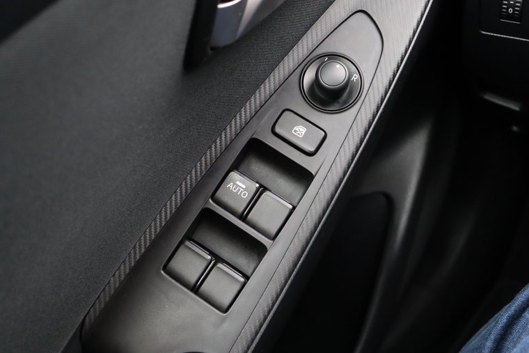 Vehicle Image 23