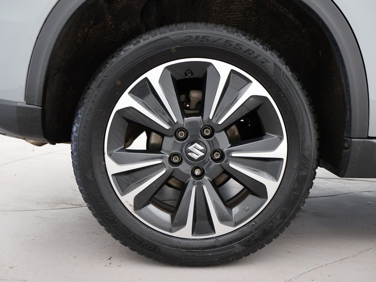 Vehicle Image 16