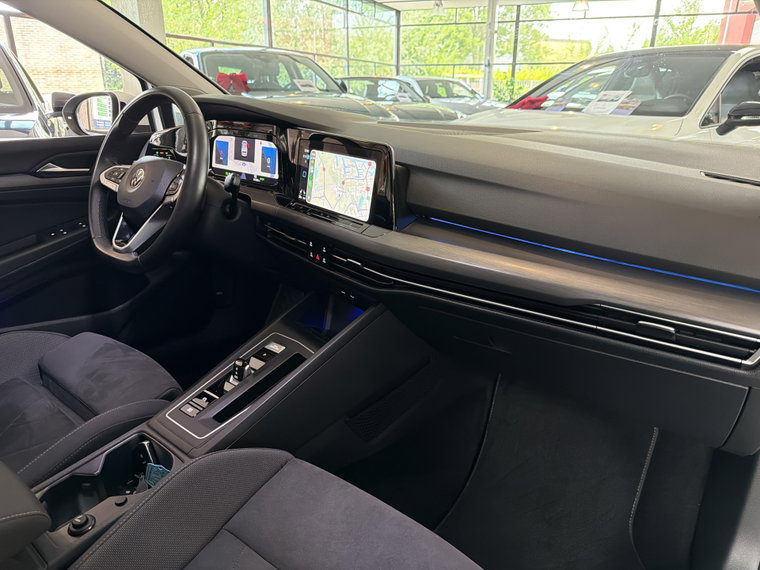 Vehicle Image 32