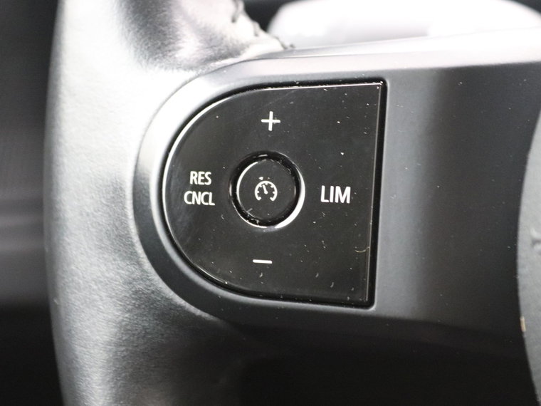 Vehicle Image 27