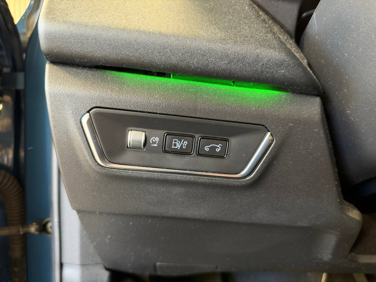 Vehicle Image 41