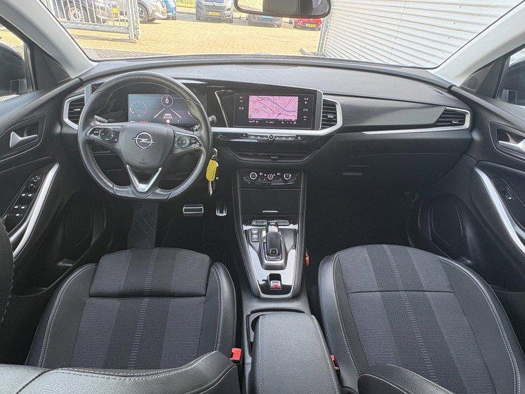 Vehicle Image 16