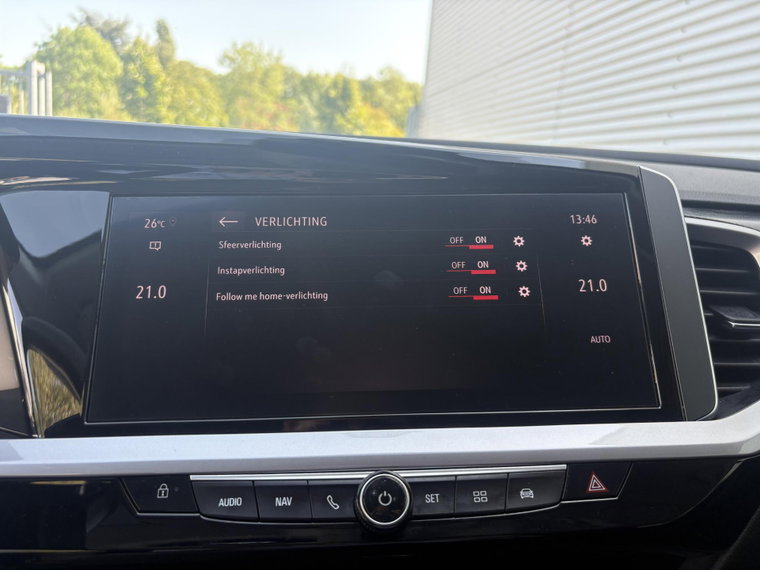 Vehicle Image 37