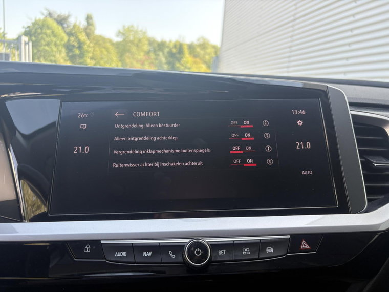 Vehicle Image 39