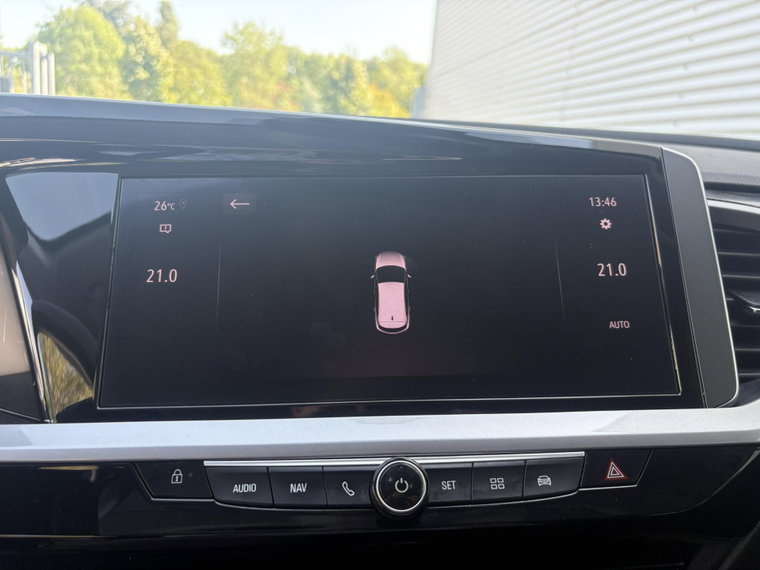 Vehicle Image 40