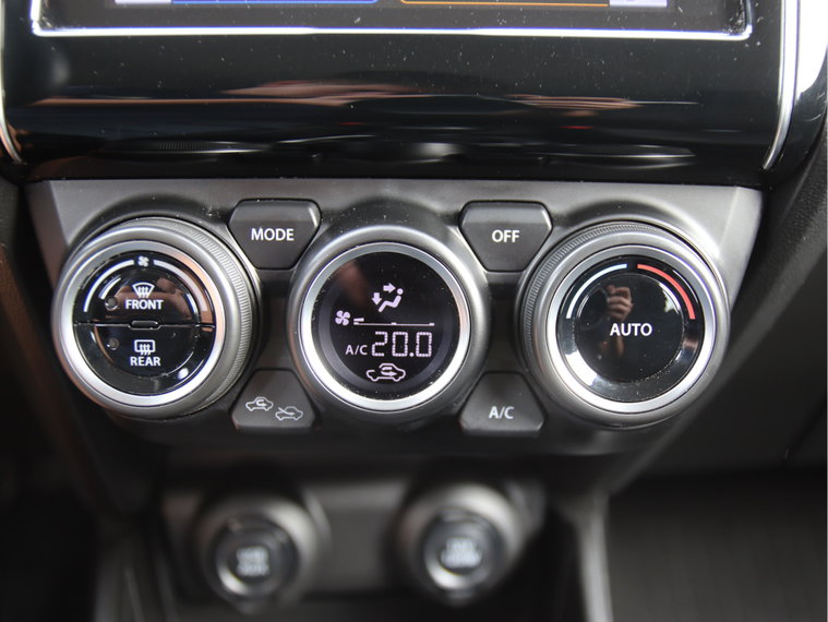 Vehicle Image 33