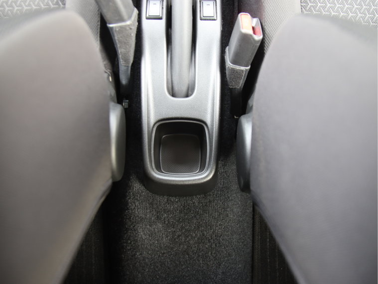 Vehicle Image 38