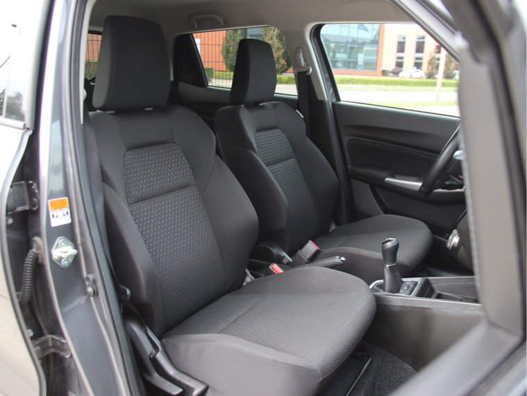 Vehicle Image 11