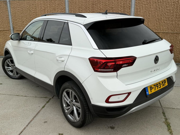 Vehicle Image 33