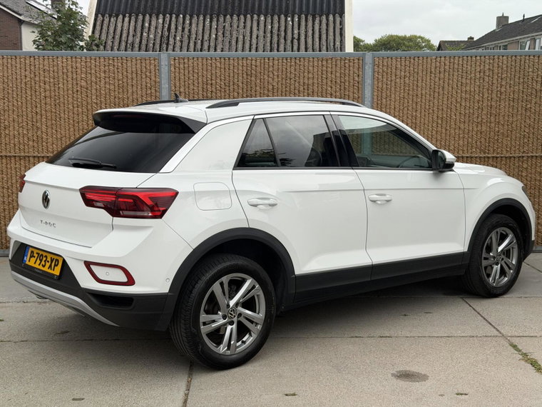 Vehicle Image 38