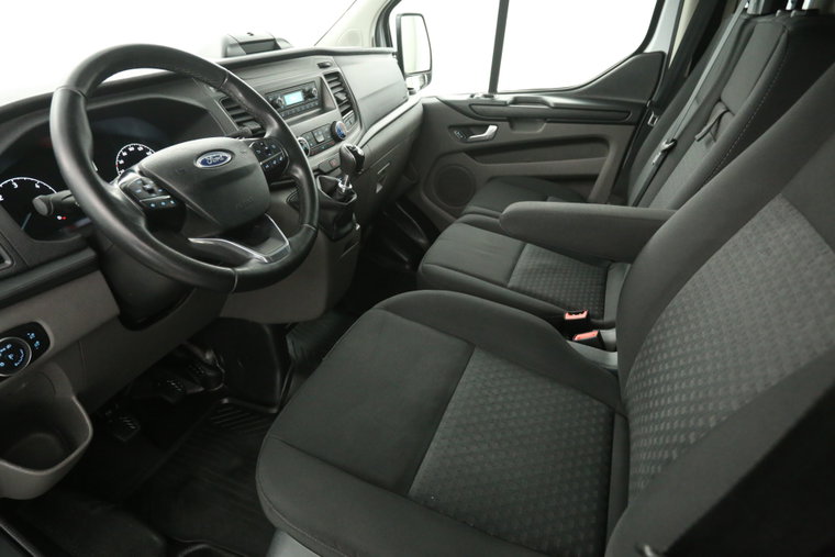 Vehicle Image 21