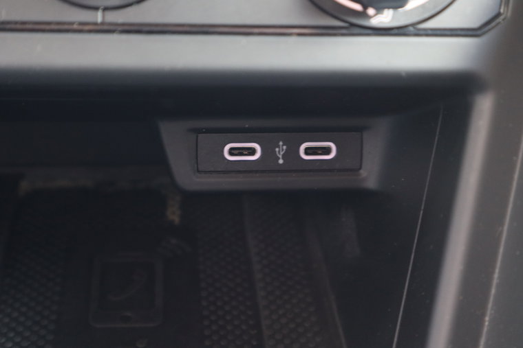 Vehicle Image 23