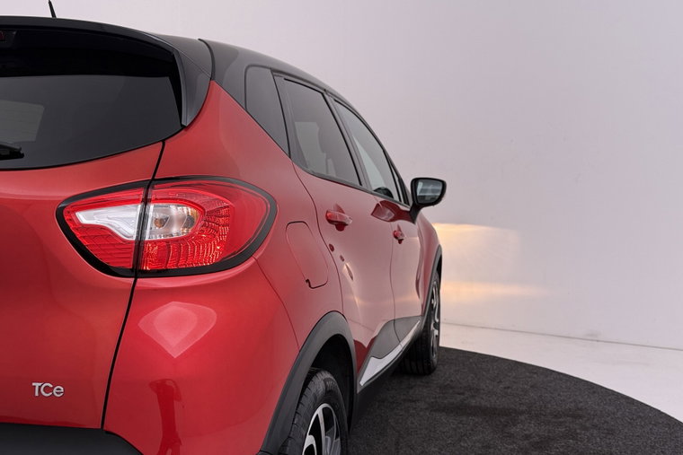 Vehicle Image 42