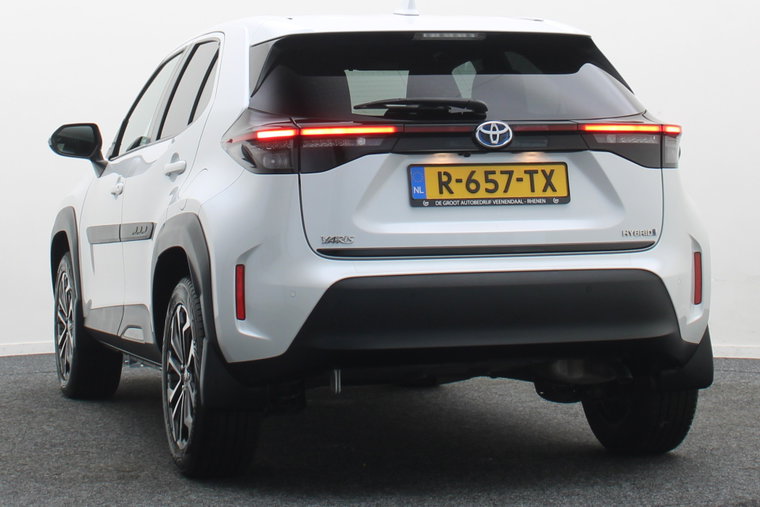 Vehicle Image 16