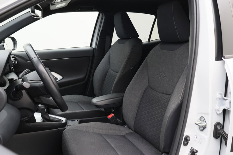Vehicle Image 9