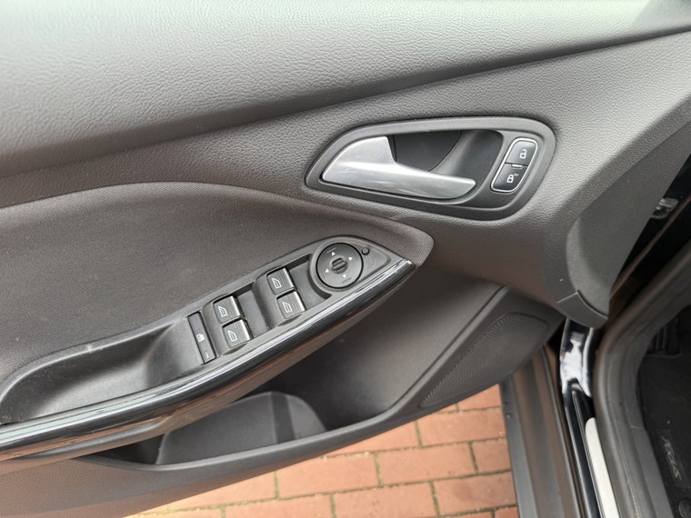 Vehicle Image 39