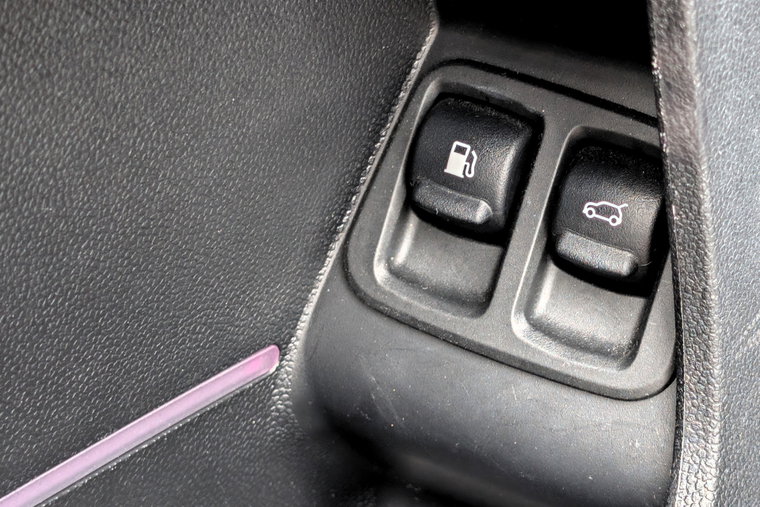 Vehicle Image 24