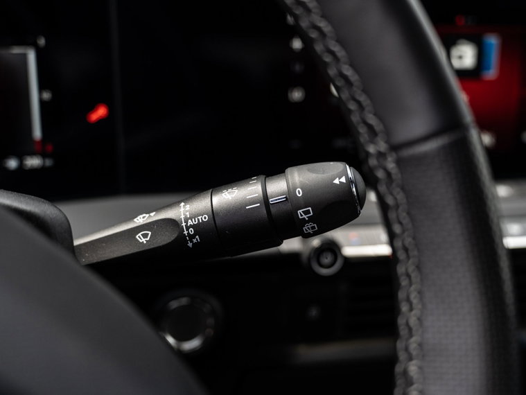 Vehicle Image 33
