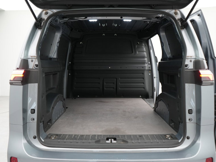 Vehicle Image 31