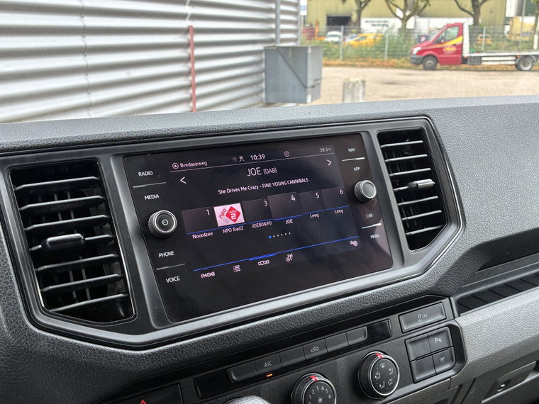 Vehicle Image 23