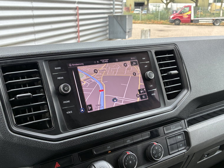 Vehicle Image 25