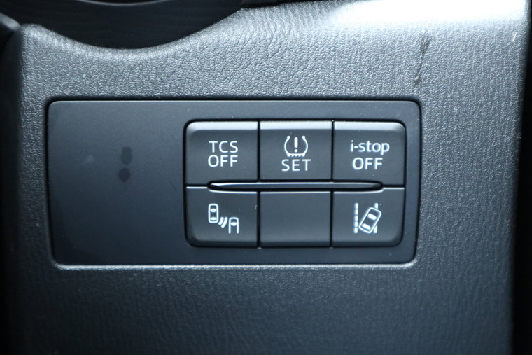Vehicle Image 24