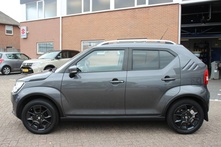 Vehicle Image 4