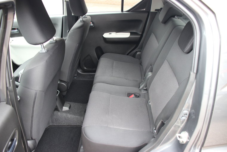 Vehicle Image 9