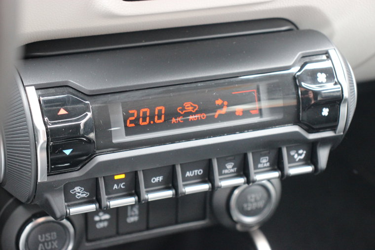 Vehicle Image 11
