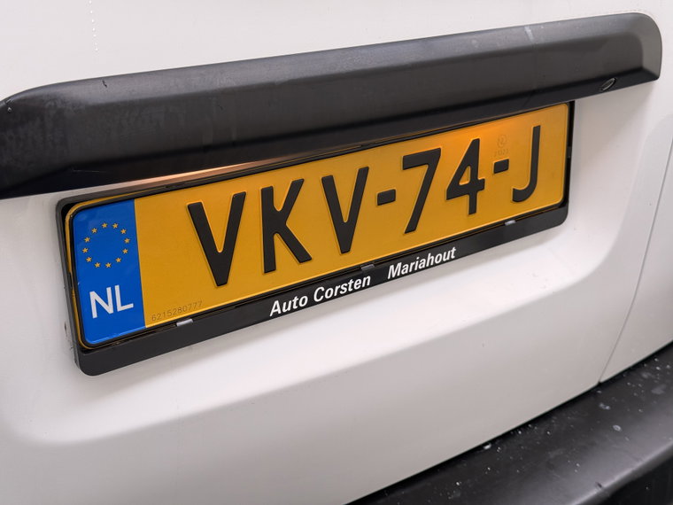 Vehicle Image 38
