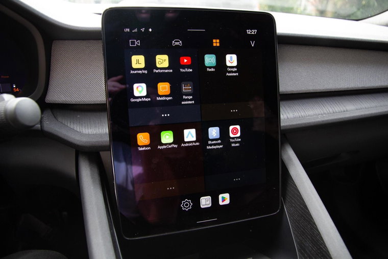 Vehicle Image 8