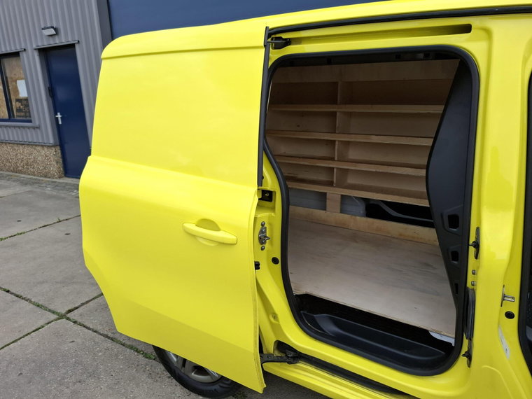 Vehicle Image 11