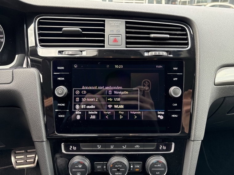 Vehicle Image 21