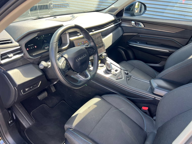 Vehicle Image 27