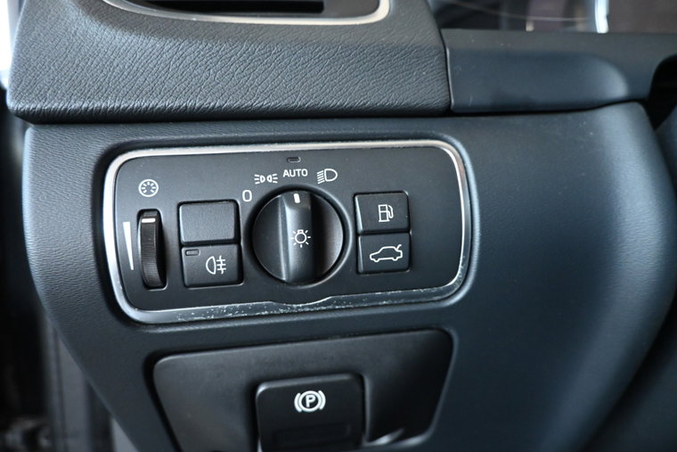 Vehicle Image 33