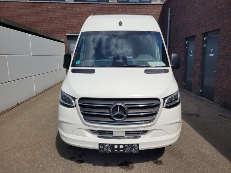 Vehicle Image 27