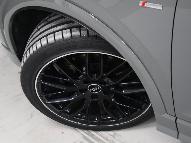 Vehicle Image 31