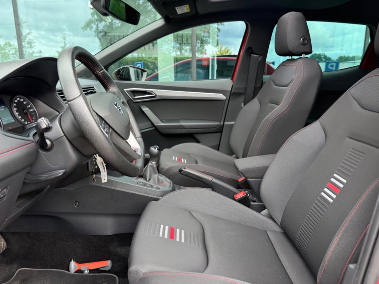 Vehicle Image 21