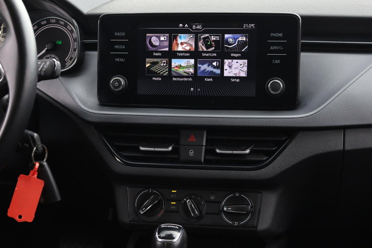 Vehicle Image 30