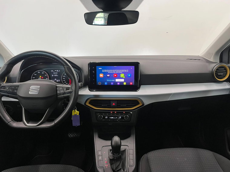 Vehicle Image 12