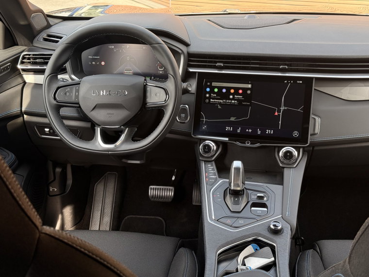 Vehicle Image 21